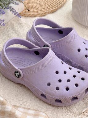 Crocs Classic Clog Lavender Kids Size J3